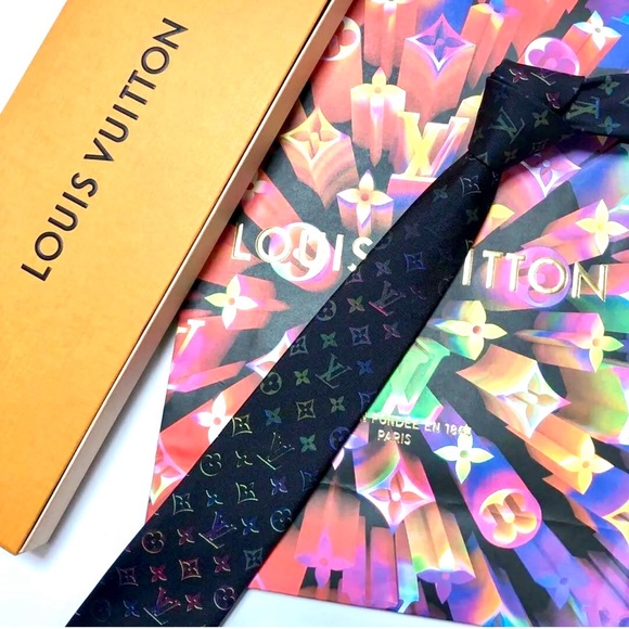 🎁HOLIDAY 25’🎁🆕💯 LOUIS VUITTON  MONOGRAM FUSHIA BLACK MULTI-CLR MOTIF W/TAGS🔥HOT🔥 - Picture 5 of 16